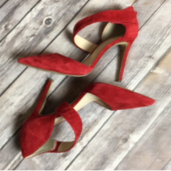 Vince Camuto red suede Carlotte D’Orsay heels - Picture 3 of 8